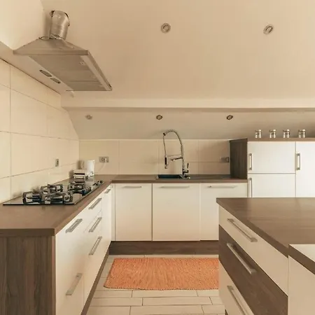 Mountain Sunrise Appartamento *